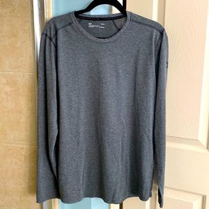 Under Armour loose heat gear fit gray long sleeve shirt